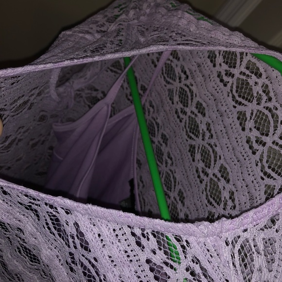 Purple lace top - Picture 4 of 5